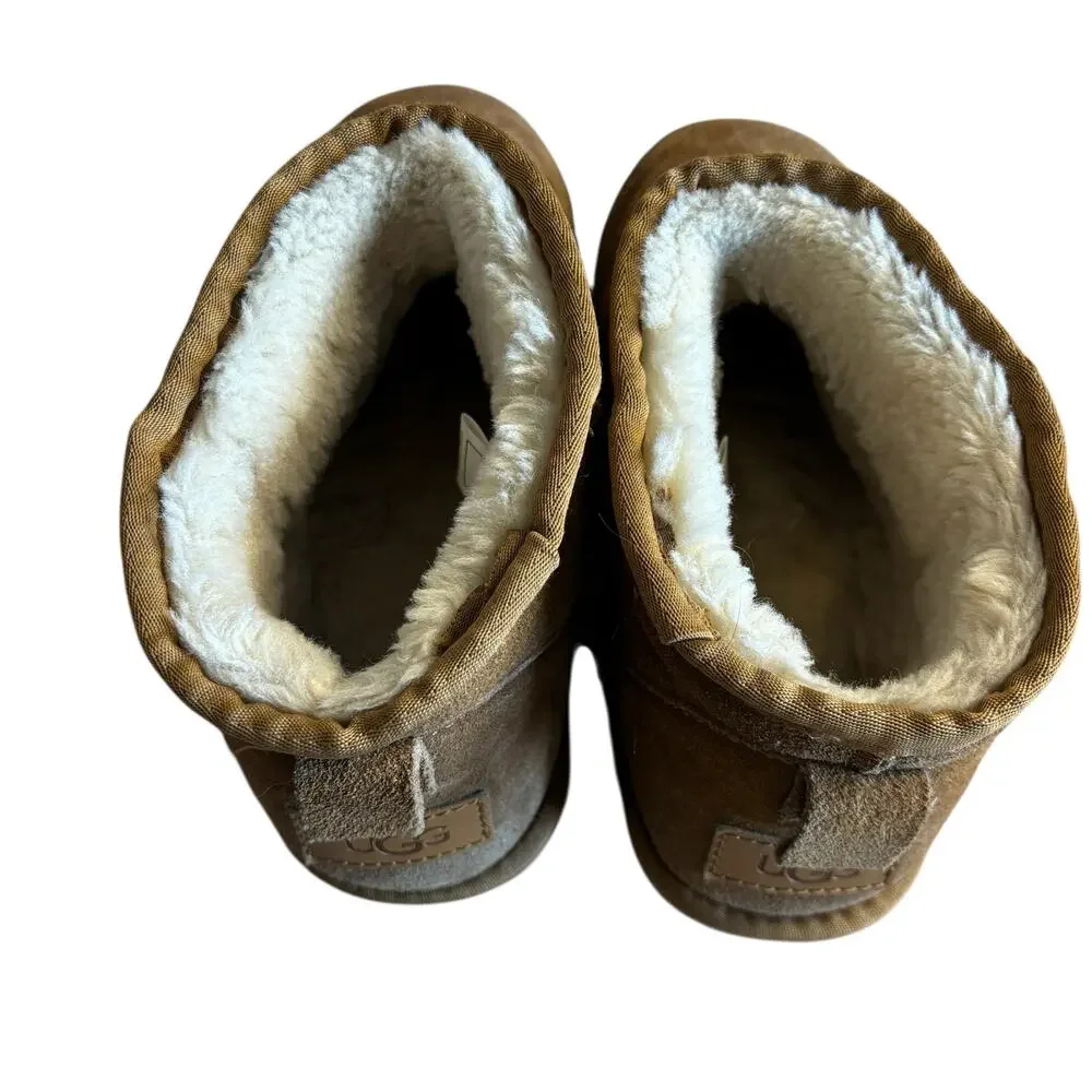 UGG Classic Mini Chestnut Shearling Boots US9/EU40 Genuine Sheepskin Well Loved